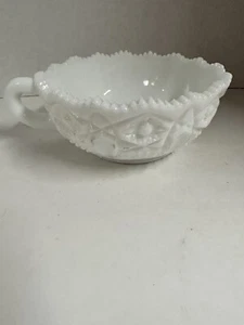 LE Smith Windel mit Griff, Quintec überbackener Sägezahn, Vintage 1950er Milchglas 5,5 Zoll - Bild 1 von 4
