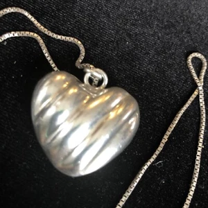 Vintage Puffy Heart Pendant 925 Sterling Silver 18" box chain necklace 13gm - Bild 1 von 5