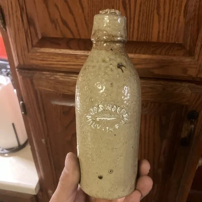 BOTELLA DE GRES ARCILLA JOSEPH WOLF MILWAUKEE WI CERVEZA WISCONSIN Foto 1 de 4