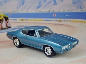 2nd Gen 1968-1973 Pontiac GTO 400ci V8 Ram Air Muscle Car 1/64 Scale Ltd Edit N - Bild 1 von 5