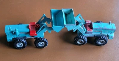 Matchbox King Size Aveline-Barford Tractor Shovel No. 10 Set Of 2 - Image 1 of 4