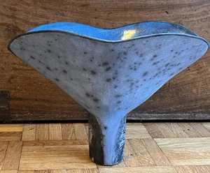 Elizabeth Raeburn b 1943 Monumental spade Butterfly vase ~ Galerie Besson - Picture 1 of 16