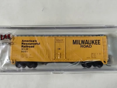 Atlas 33163 N Scale Milwaukee Road 40' Plug Door Box Car MILW #9081 - Image 1 of 4