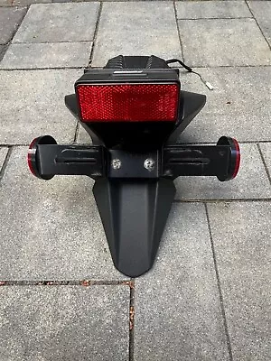 2011 Suzuki GSXR600 GSXR750 Rear Fender OEM Plate Bracket  - Image 1 of 3