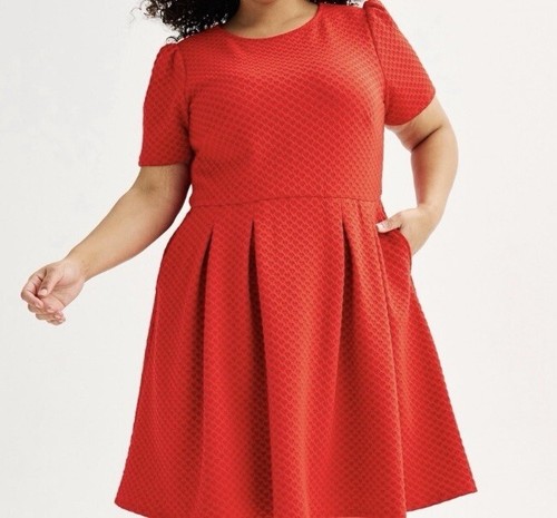 Abito Draper James Rossetto Rosso Cuore Vestibilità e Svasato Pieghettato Elasticizzato San Valentino Amore