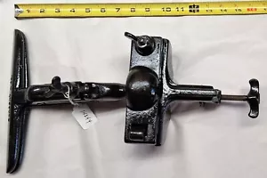 Sargent & Co. No. 105, Woodworkers Vintage Hand Saw Swivel Sharpening Vise, USA - Picture 1 of 9