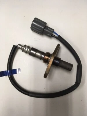 Sensor de oxígeno delantero Toyota Tacoma 2000-2004 Denso OEM 89467-34011 Foto 1 de 4