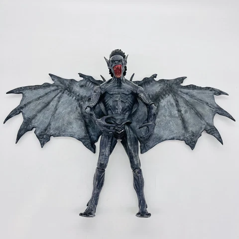 Van Helsing 12" Dracula Bat Beast Monster Action Figure 2004 Jakks 18" Wing Span Cover