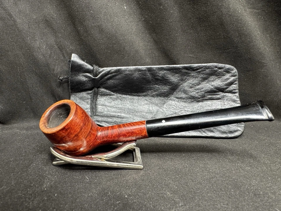 English Estates: Dunhill Bruyere (259) (F/T) (2) (A) (1971) Smooth Straigh Foto 1 de 4