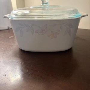 Vintage Corelle Spring Blossom Glass Baking Dish with Lid - Picture 1 of 7
