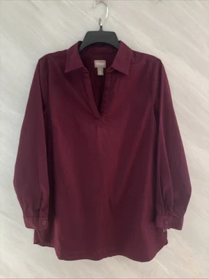 Blusa pulóver manga larga cuello en V cuello granate Chico's 1 (M) detalles con botones Foto 1 de 4