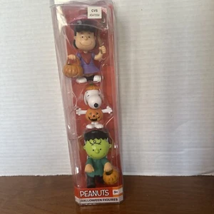 Juego de 3 figuras de Halloween Peanuts LUCY, SNOOPY y CHARLIE BROWN nuevas - Imagen 1 de 4