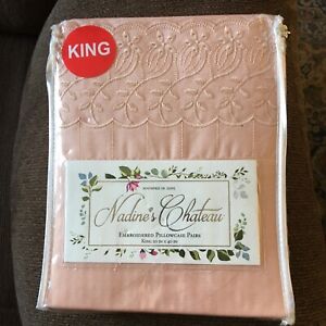 NIP Nadine's Chateau 2 King Size Peach Embroidered  Pillowcases