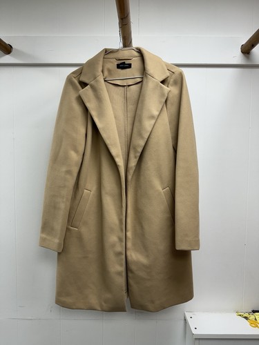 VETEMENTS Abbigliamento