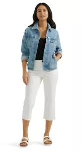 Lee Womens 22” Mid Rise White Capris Size 4M NWT - Picture 1 of 4