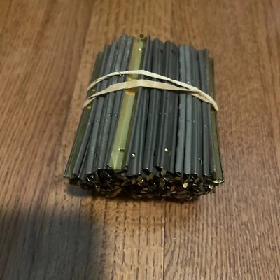 Paquete de 100 clips pelacables de 0,223/5,56 10Rd Foto 1 de 2