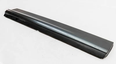 2014 AUDI Q7 (4L) SAIA ACABAMENTO MOLDURA PORTA INFERIOR PASSAGEIRO DIANTEIRO DIREITO (cinza) - Imagem 1 de 4