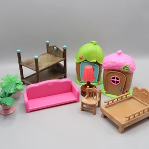 Lil Woodzeez Lote Muñeca Muebles Dormitorio Cama Sofá Conejito Marrón - Imagen 1 de 8