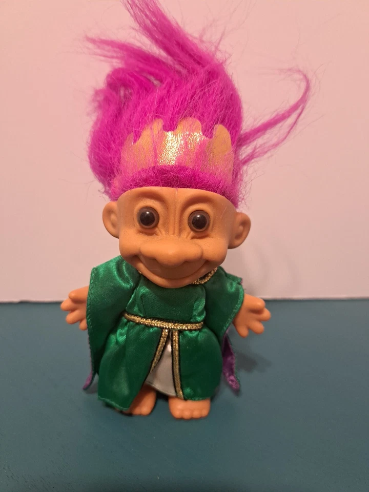 Muñeca Troll Princesa Russ Troll Kidz Ginebra De Colección - Vestido Púrpura - Pelo Rosa Foto 1 de 1