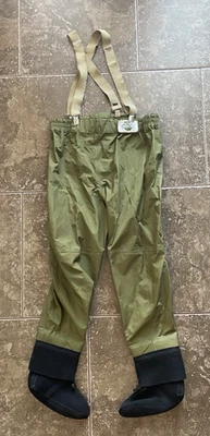 EUC White River Fly Shop Stocking Foot Chest Waders Men's Small Fishing Green - Image 1 of 4
