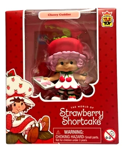 STRAWBERRY SHORTCAKE *CHERRY CUDDLER* 2.5" MINI FIGURE CheeBee TLS Toy Series 2 - Picture 1 of 2