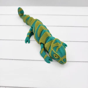 3D Printed Chameleon Flexi Keyring, Articulated Fidget Toy, Backpack Charm - Picture 1 of 6