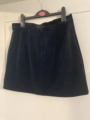 Woman’s H&M Divided Black Velvet Effect Fashion Skirt Size M UK ^ - Image 1 of 4