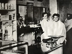 BARBER SHOP Photo Picture N Y BARBERSHOP Old Vintage Interior - Imagen 1 de 1