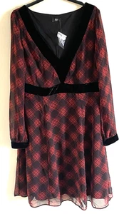 Neu F&F Langarm schwarz & rot kariert Chiffon & Samt ausgestellt Kleid UK 16 - Bild 1 von 7