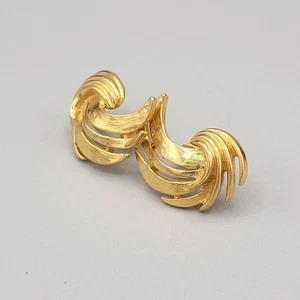 Avon Swirled Wing Post Ohrringe gebürstet goldfarben Metall Vintage 80er - Bild 1 von 5