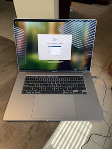 APPLE MACBOOK PRO 16 2019 A2141 EMC 3347 I9 2,4 GHZ 16GB 500GB SEQUOIA PASEK DOTYKOWY - Zdjęcie 1 z 7