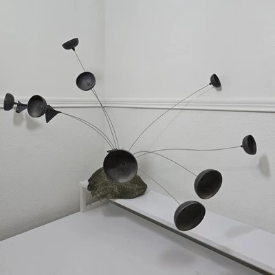 Campanas de jardín Woostock originales carillón de viento de metal/escultura de sonido, base de roca Foto 1 de 4