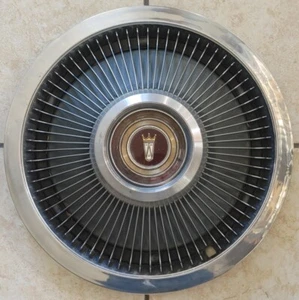 Ford Galaxie LTD Squire Vintage Classic 15" 1968 to 1973 Wheel Cover Hubcap USED - Picture 1 of 6