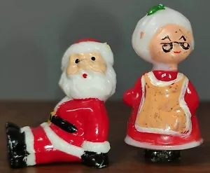 Vintage 1.25" Tall Mr & Mrs.Claus Figurines - Picture 1 of 9