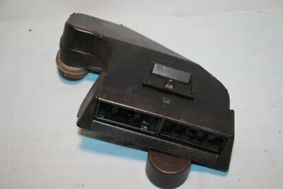 72 74 75 76 Pontiac Astre' Vega sob o painel moldura da carcaça de ventilação CA  - Imagem 1 de 4