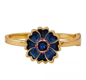 Guess Glass Stone Gold Tone Floral Hinged Bangle Bracelet Gold - Picture 1 of 4