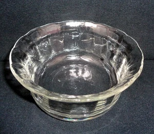 16-Sided Clear Glass Serving Bowl - Picture 1 of 4