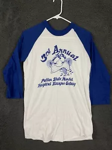 Vintage 80’s 1983 Mental Hospital Escapee Getaway Raglan T-Shirt Size L - Bild 1 von 11