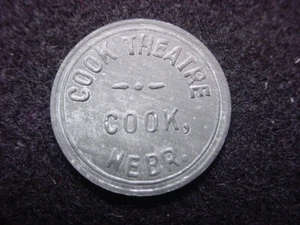 Cook Theatre, Cook, Nebraska Bueno para 2 centavos en ficha de admisión - Imagen 1 de 2