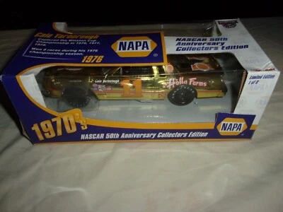 #11 Cale Yarborough NAPA NASCAR 50 aniversario 1/24 **VERSIÓN DORADA** Foto 1 de 3