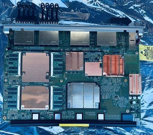 New Brocade SX6 Extension Blade WITH 16x 32G SFP+ Lenovo 01KN850 01KN853 Bro-SX6 - Picture 1 of 11