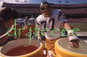 John Teerlinck SAN DIEGO CHARGERS - 35mm Football Slide - Picture 1 of 1