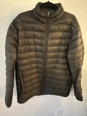 Chaqueta acolchada Cabelas Puffer para mujer talla mediana plumón de pato verde oliva exterior Foto 1 de 4
