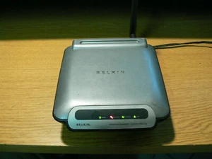 Belkin Speed Wireless Router Model F5D7132 - Bild 1 von 4