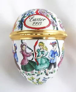 Halcyon Days 1993 Smaltato Uovo di Pasqua Bambini Maypole Danza Trinket Box - Foto 1 di 8