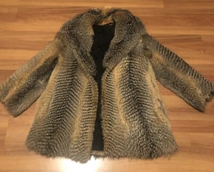 Pelzmantel aus Fuchs - Gr. 40 - Bild 1 von 12