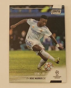 2022 Topps Stadium Club Chrome #33 Vini Jr. Real Madrid C.F. - Picture 1 of 2