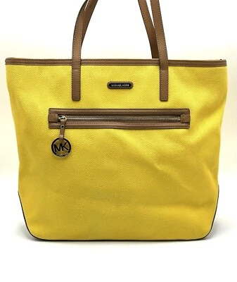 Bolso de Mano Michaels Kors Grande Bolsillo Frontal Amarillo Lona Cuero Marrón Nuevo sin Etiquetas Foto 1 de 4