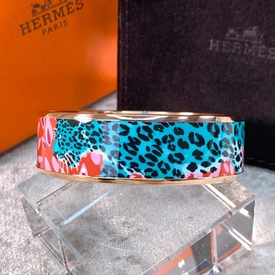Brazalete Brazalete Hermes Esmalte Naranja Verde Esmalte Leopardo Talla Pequeña 63 con Caja Foto 1 de 4