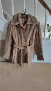 Vintage 70s Faux Fur and Suede Belted Lined Women’s Jacket Pockets Big Collar 12 - Picture 1 of 16